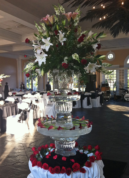 palm tree ice luge by Ice Pro